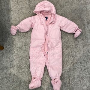 Baby gap snow bunting